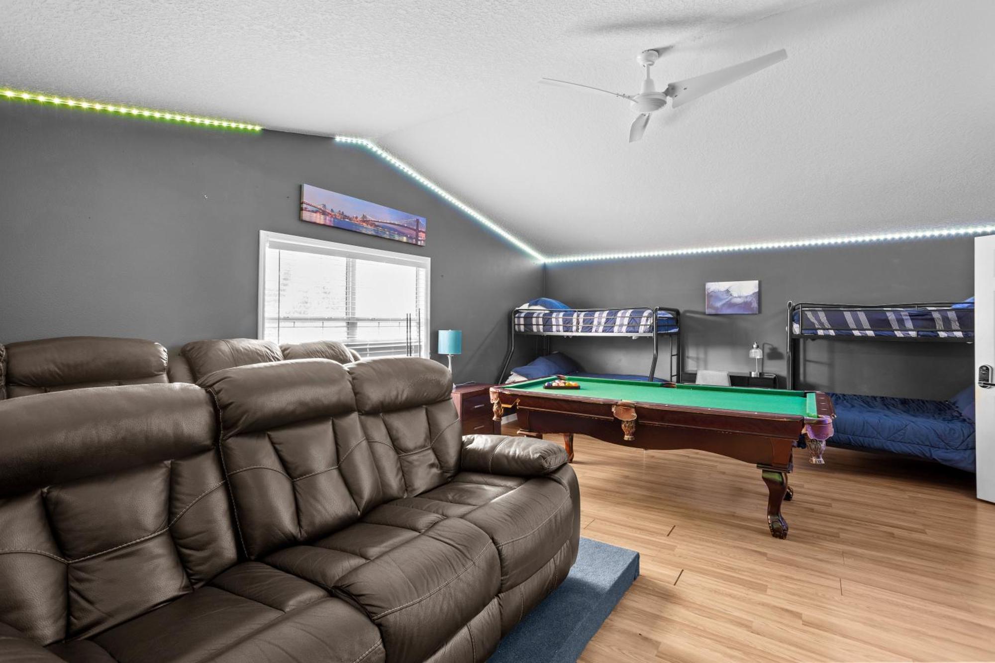 Spacious Lakefront House With Pool, Hottub, & Boating ออร์ลันโด ภายนอก รูปภาพ