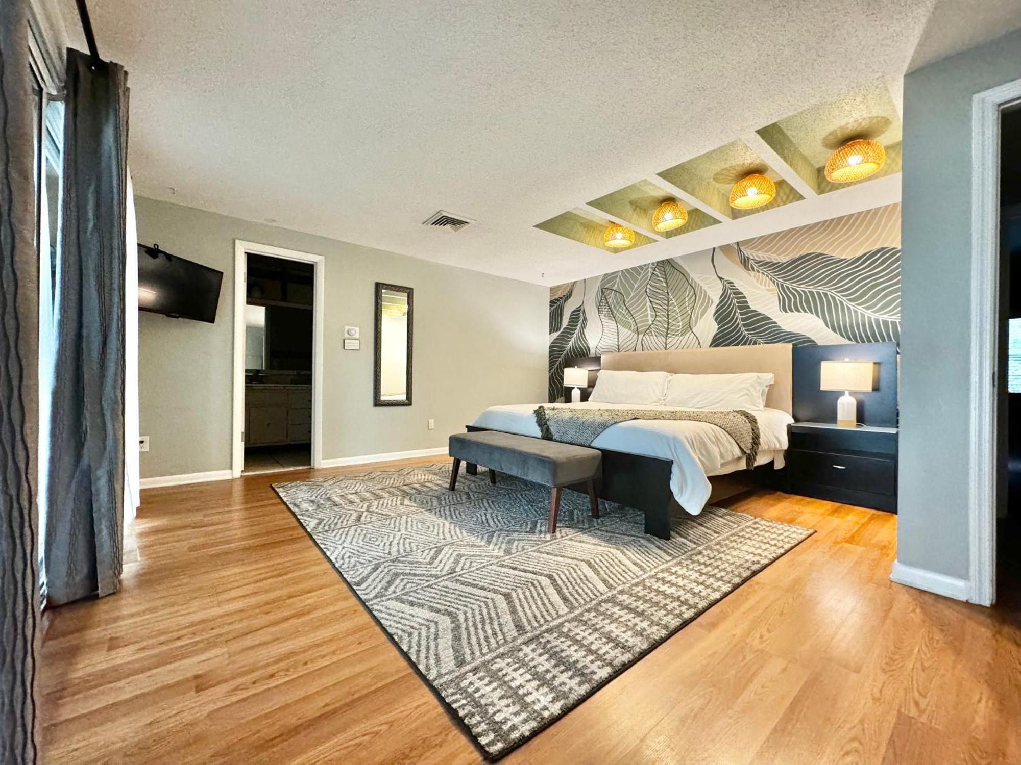 Spacious Lakefront House With Pool, Hottub, & Boating ออร์ลันโด ภายนอก รูปภาพ