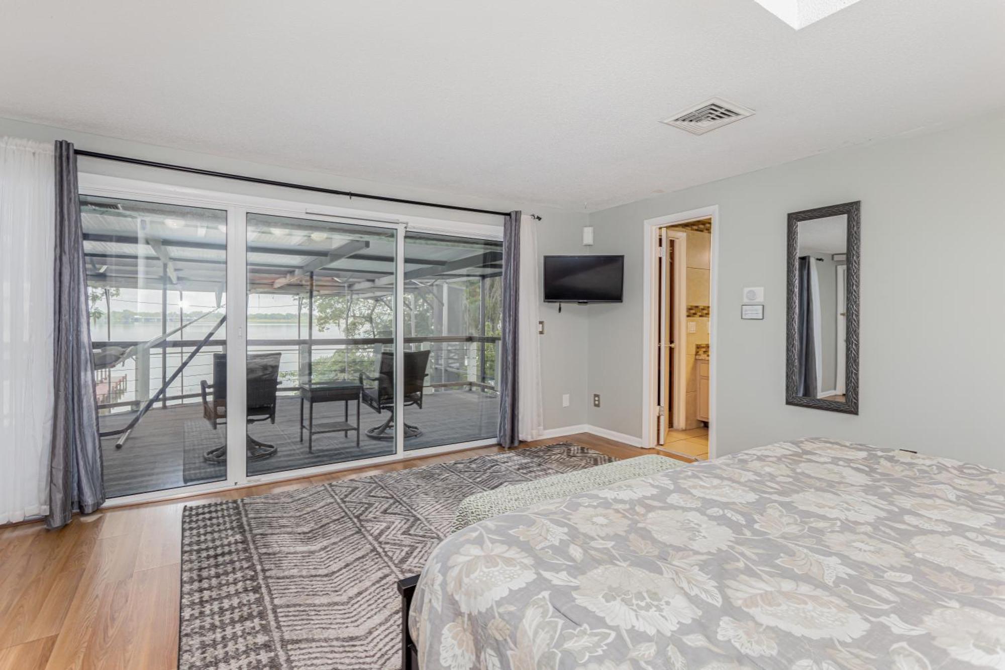 Spacious Lakefront House With Pool, Hottub, & Boating ออร์ลันโด ภายนอก รูปภาพ